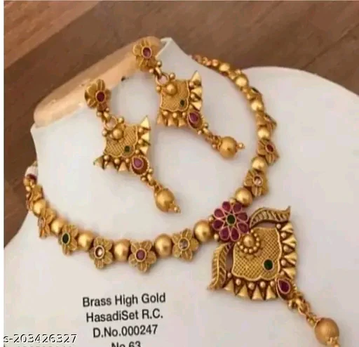 Diva Elegant Gold-Plated Ruby Jewellery Set – Necklace & Earrings - Image 2