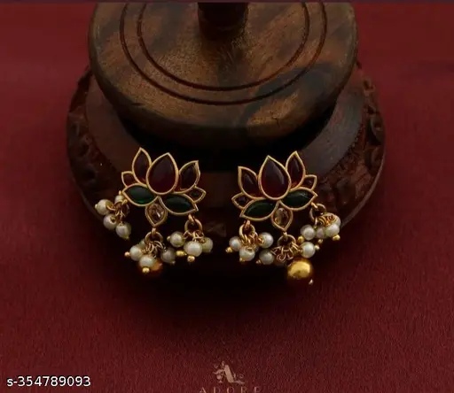 Radiant Elegance: Elite Gold-Plated Jewelry Set - Image 2