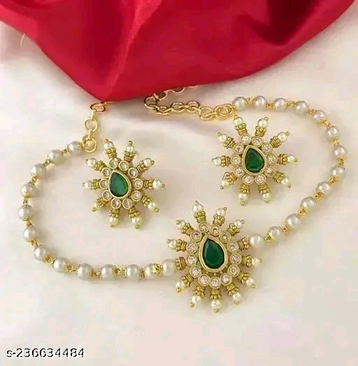 Elite Chic Gold-Plated Cubic Zirconia Jewellery Set – Necklace & Earrings