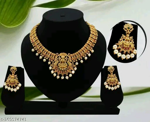 Elite Elegant Gold-Plated Jewellery Set with Pearls - Necklace, Earrings & Maangtika
