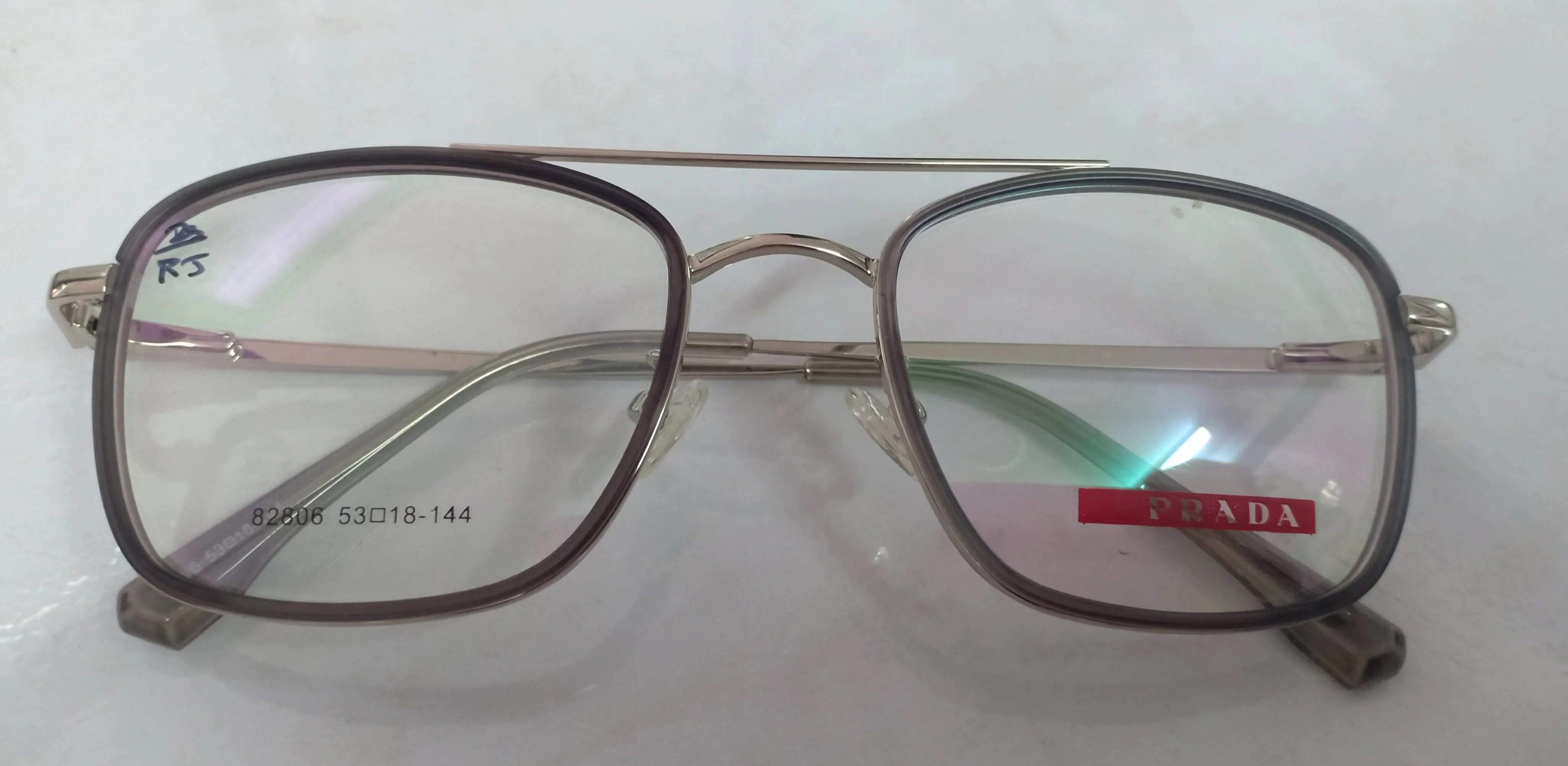 Fancy model frame - Image 2