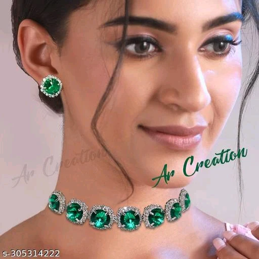 Feminine Unique Jewellery Set – Elegant Necklace & Earring Combo for Women