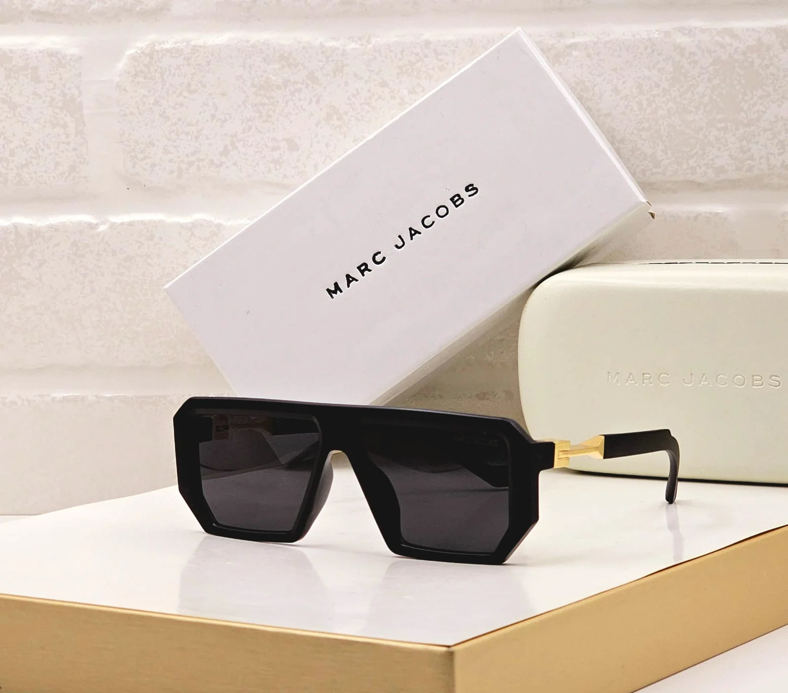 Marc Jacobs Fiber Unisex Sunglasses – Lightweight Premium Designer Eyewear - Image 5