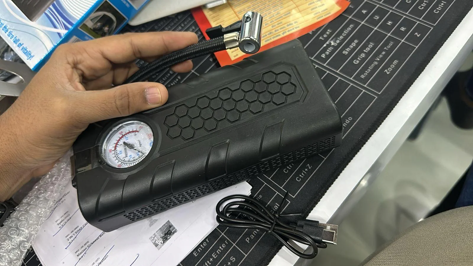 Portable Air Compressor Tire Inflator - Image 5