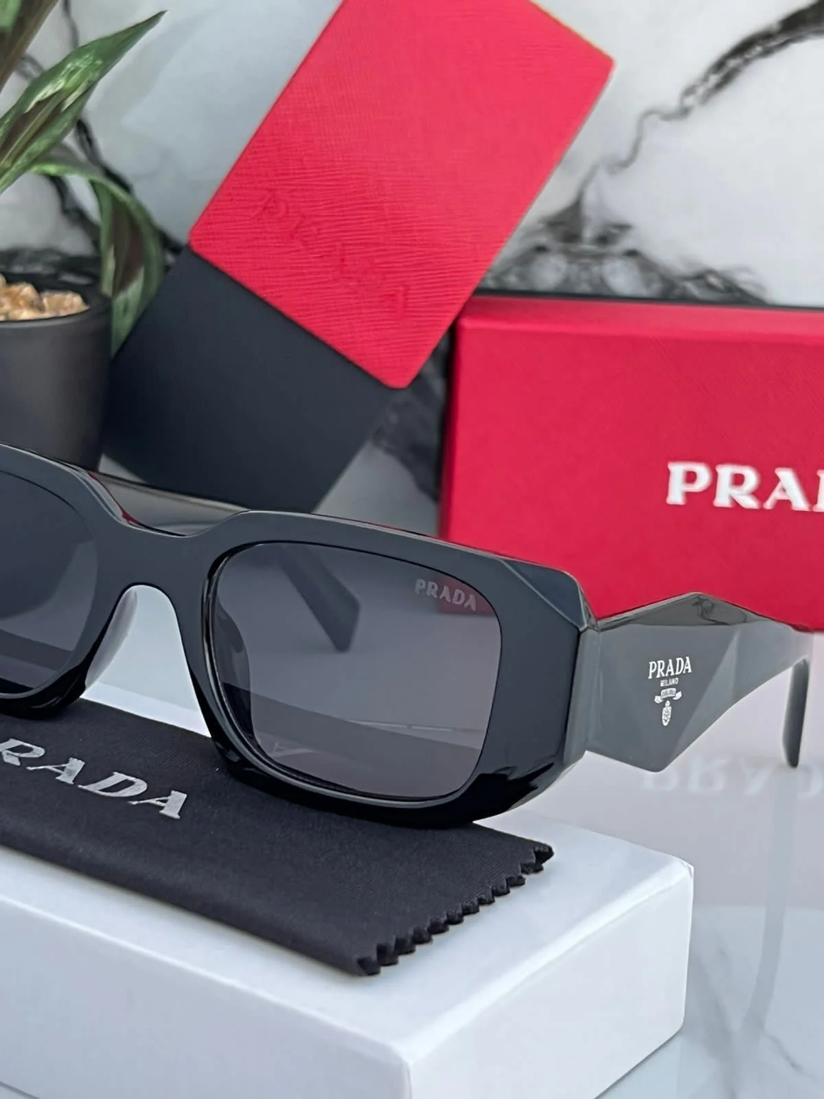 PRADA MILANO Premium Sunglasses – Stylish Elegance with Superior Comfort - Image 3