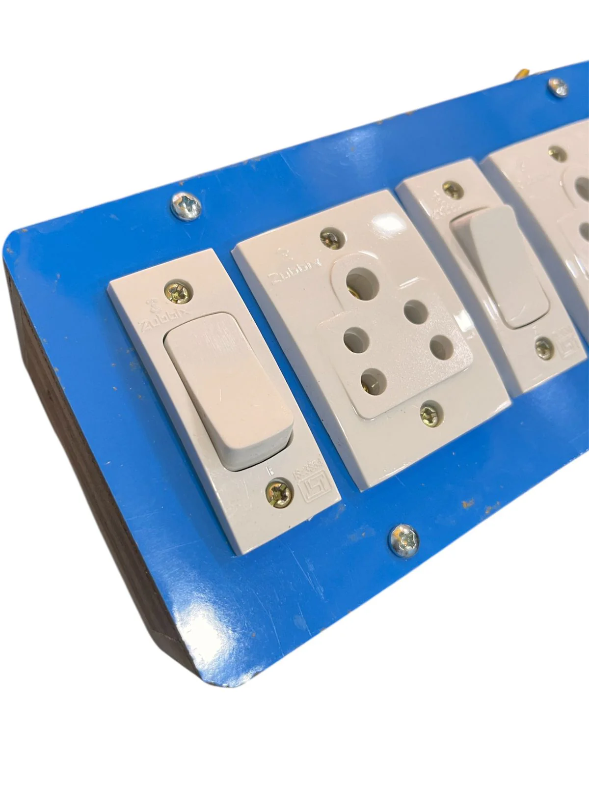 RASI Wooden Extension Switch Board with 4 × 5 Amp Sockets – Heavy Duty - Image 2