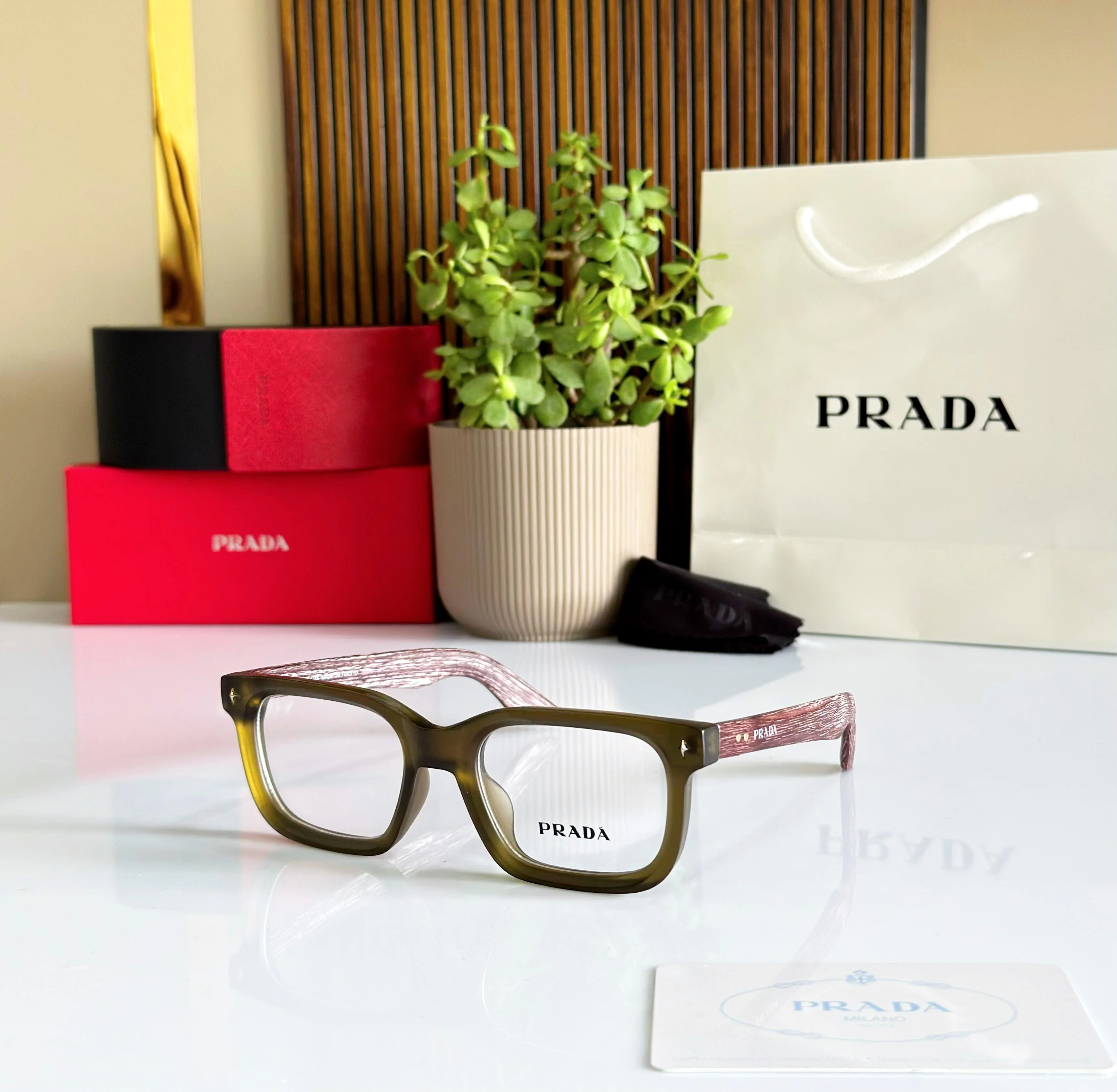 Prada sunglasses-premium quality  frame - Image 2
