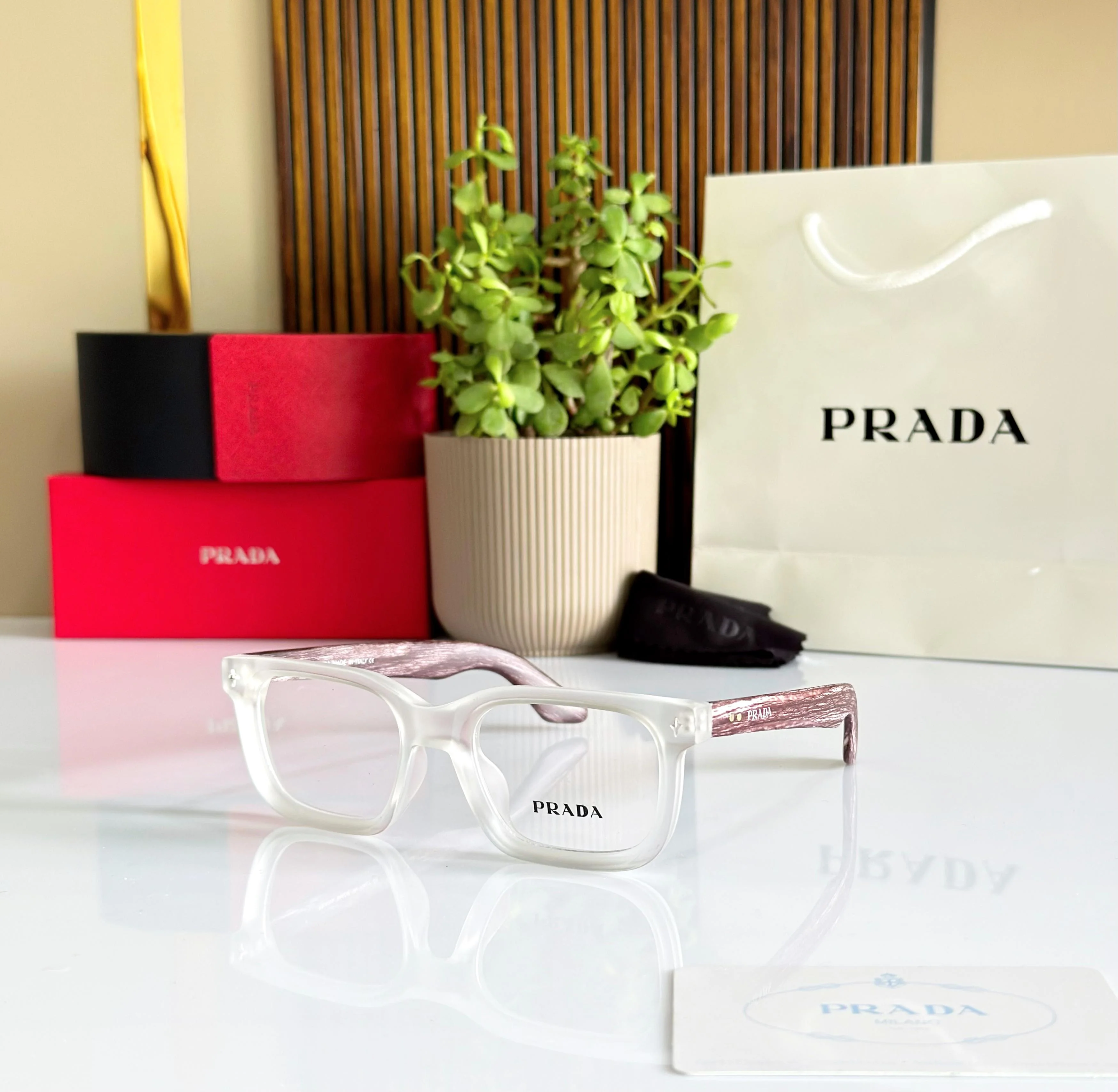 Prada sunglasses-premium quality  frame - Image 5