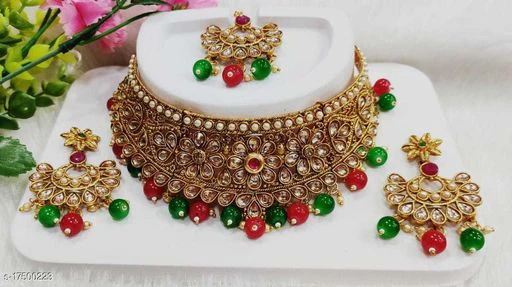 Shimmering Charming Women Necklaces & Chains