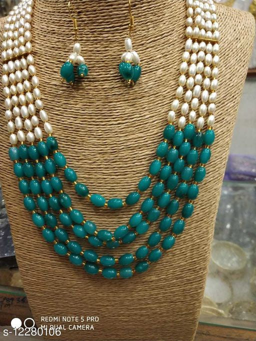Shimmering Chic Jewellery Sets - Image 3