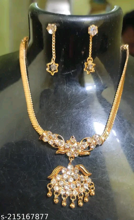 Shimmering Chunky Gold-Plated Jewelry Set – American Diamond Elegance