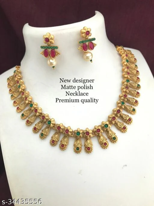 Shimmering Chunky Women Necklaces & Chains - Image 6