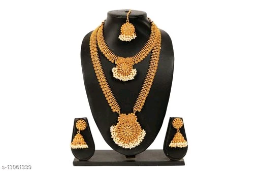 Shimmering Fancy Women Necklace Set - Image 3