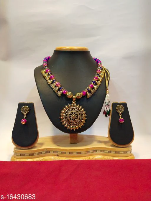 Sizzling Charming Women Necklaces & Chains - Image 5