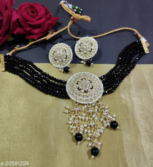 Sizzling Chunky Women Necklaces & Chains - Image 4