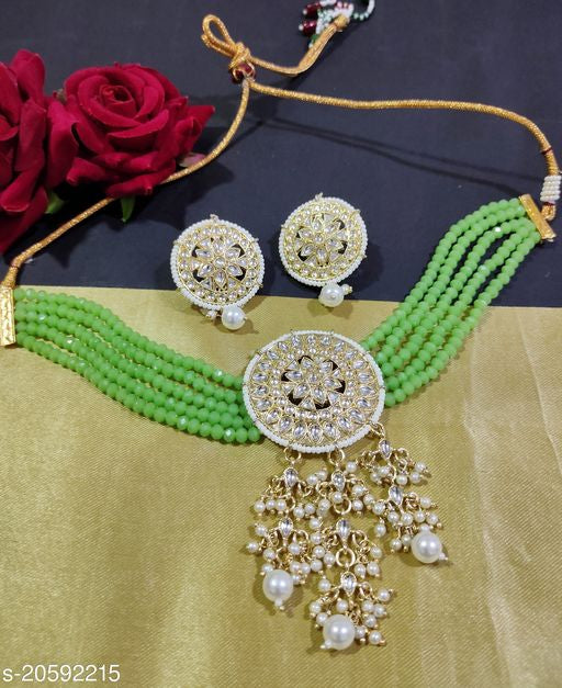 Sizzling Chunky Women Necklaces & Chains - Image 6