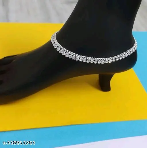 Sizzling Graceful Women Anklets & Toe Rings Set – Silver-Plated with Artificial Stones - Image 2