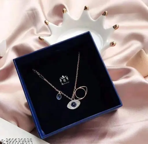 "Sizzling Graceful Women Necklaces &amp; Chains - Gold Plated with Cubic Zirconia" - Image 3