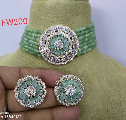 Super Elite Chunky Women Necklaces & Chains
