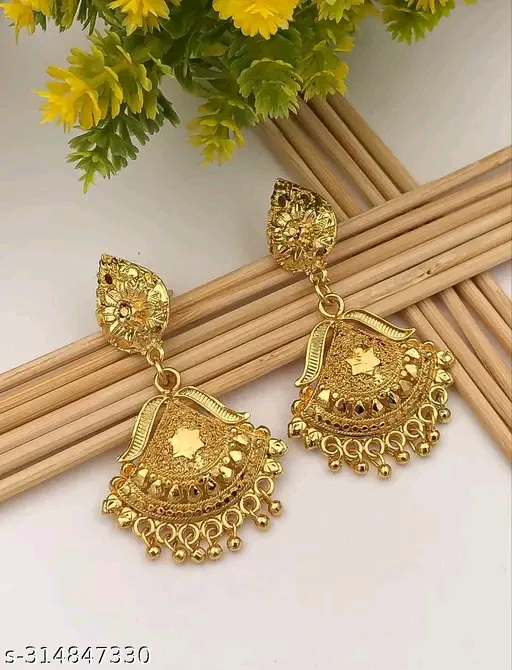 Treekon Moti Pearl Necklace Set – Elegant White & Gold-Plated Jewelry for Every Occasion - Image 2