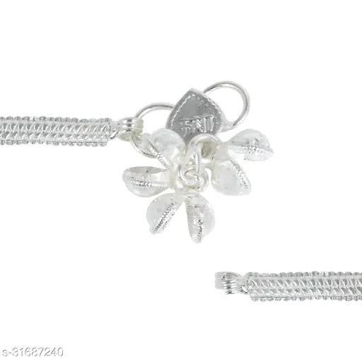 Twinkling Glittering Women’s Anklets & Toe Rings - Silver Plated Brass & copper Chain Anklet - Image 3