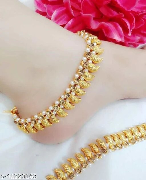 Twinkling Glittering Women Anklets & Toe Rings - Image 3
