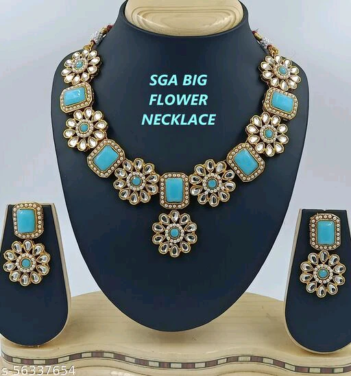 Twinkling Graceful Women Jewellery Set - Image 2